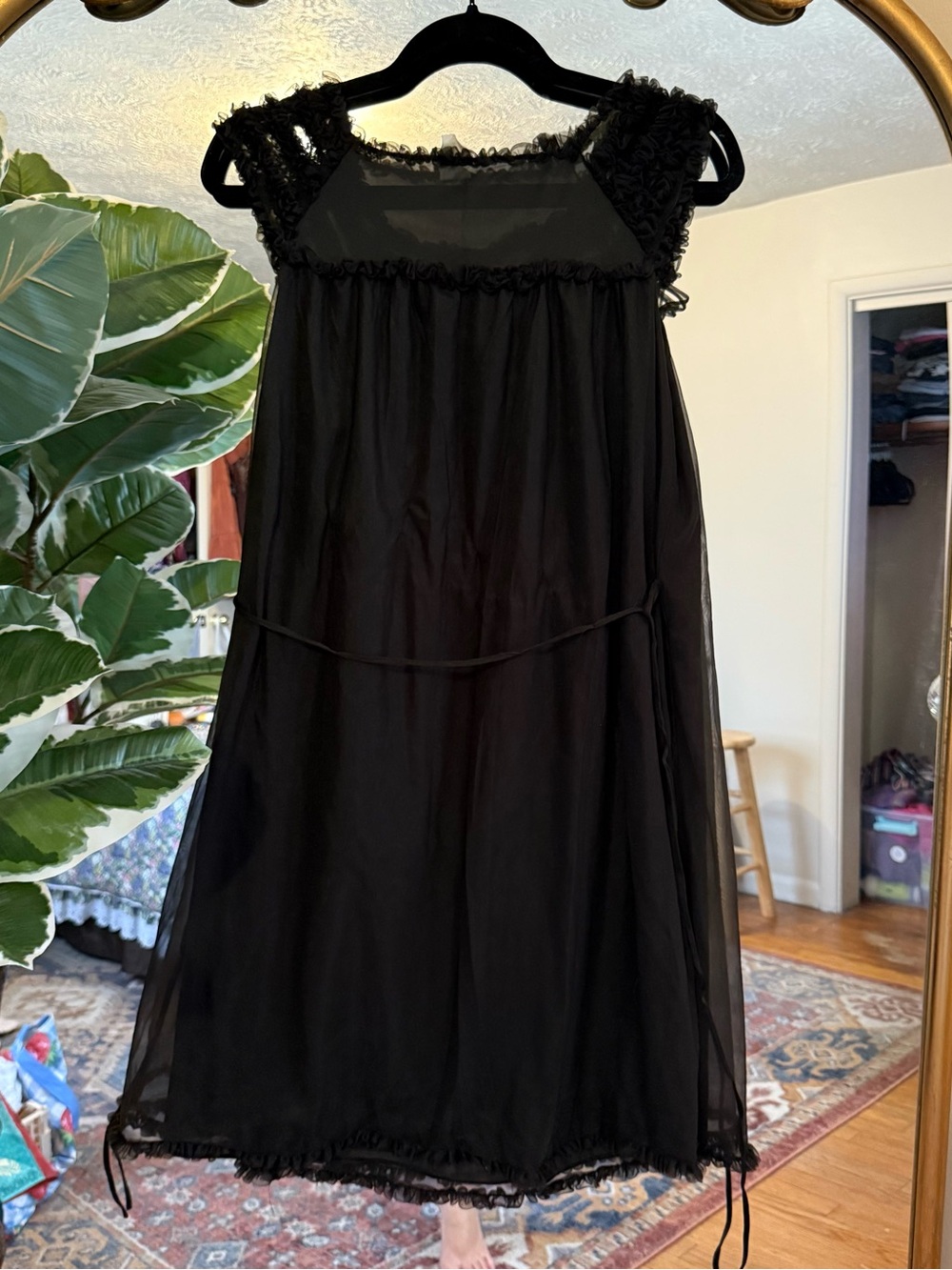Vintage 70s black ruffled & floral mini slip dress - Picture 5 of 5